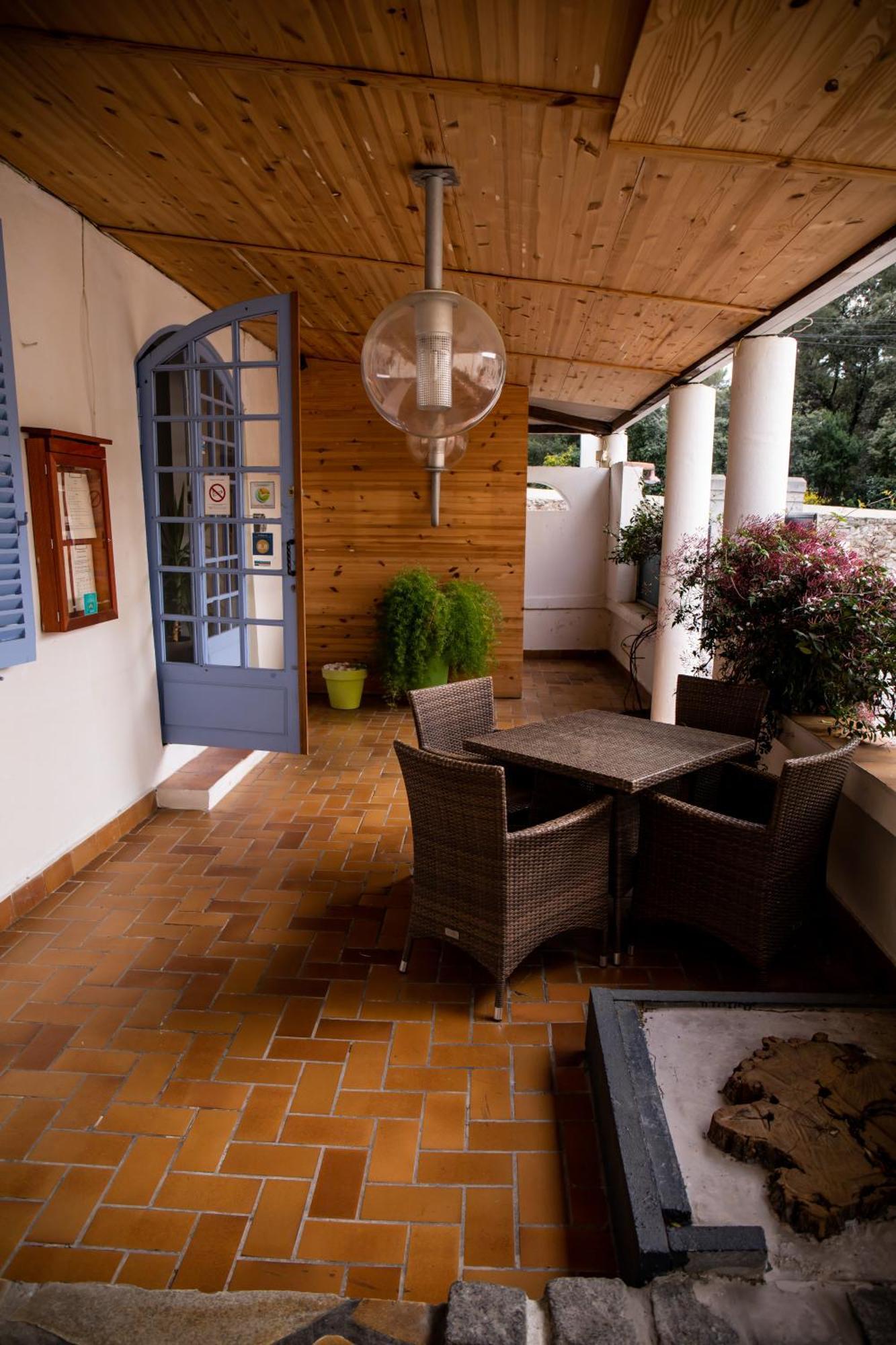 Auberge Sainte Marguerite La Garde  Kültér fotó